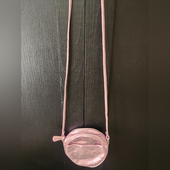 No Boundaries circle crossbody in blush - Picture 3 of 8